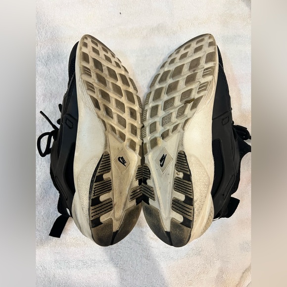 Kids Nike Huarache Sneakers - Size 13c - Picture 3 of 5